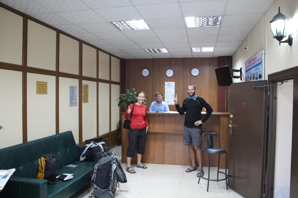Hostel Fiveseasons Almaty Exterior foto
