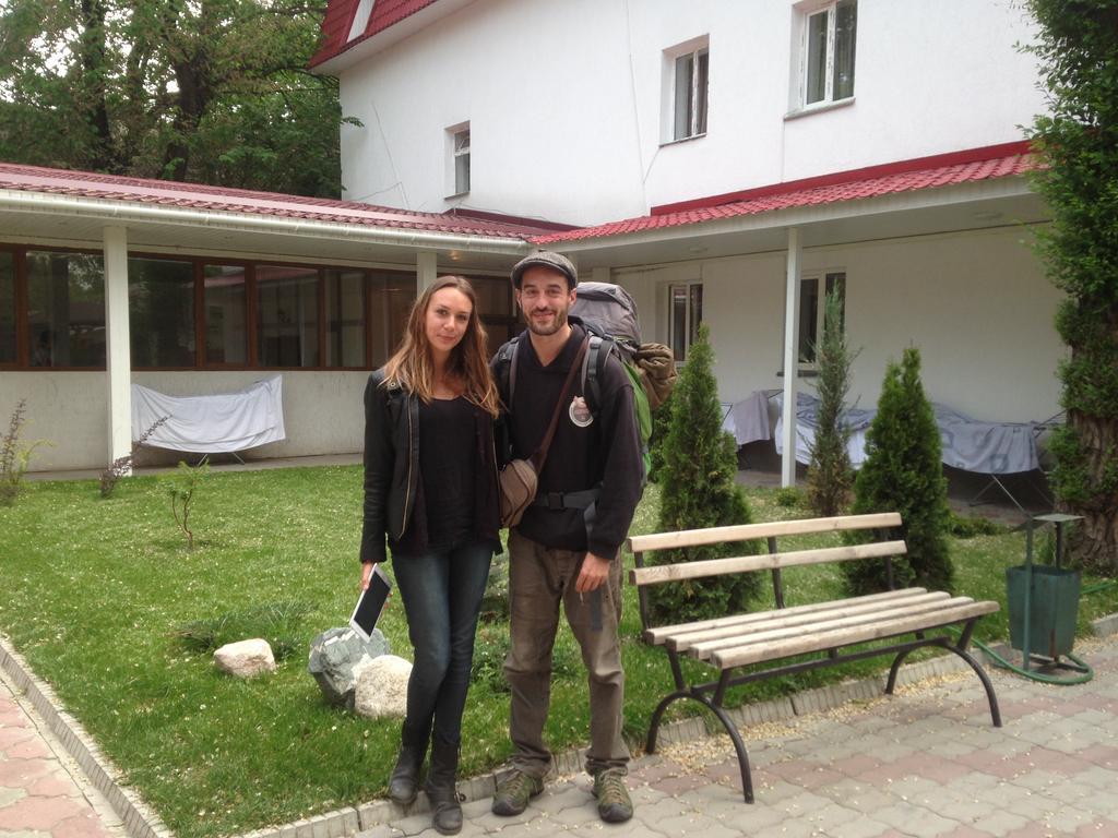 Hostel Fiveseasons Almaty Exterior foto